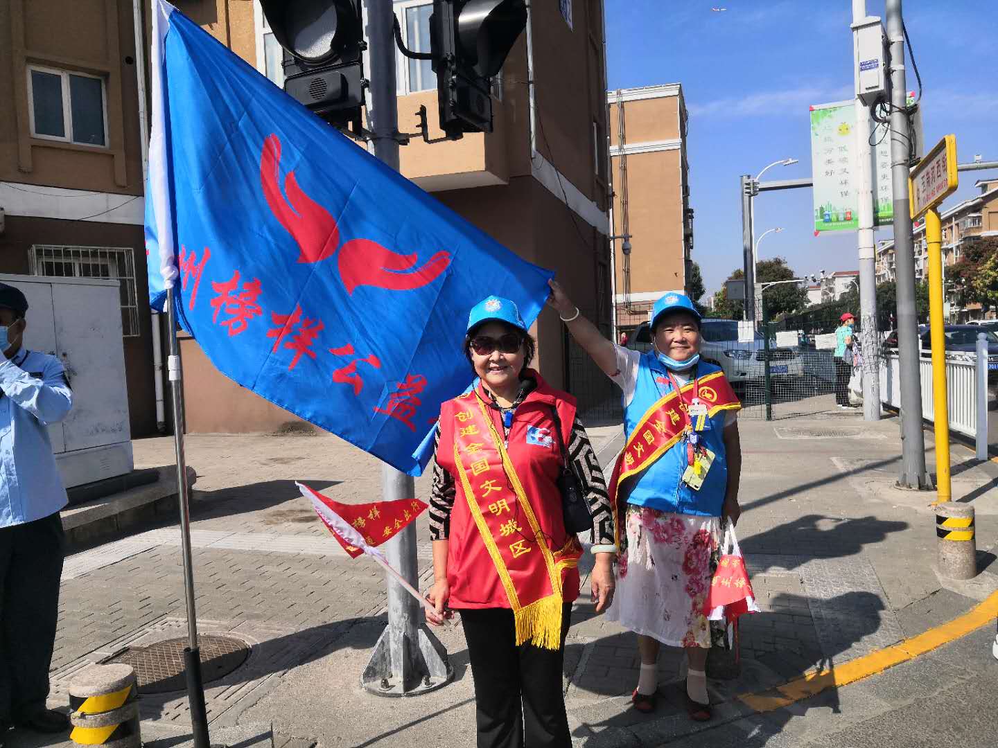 <strong>操东北乡村老太婆小说</strong>